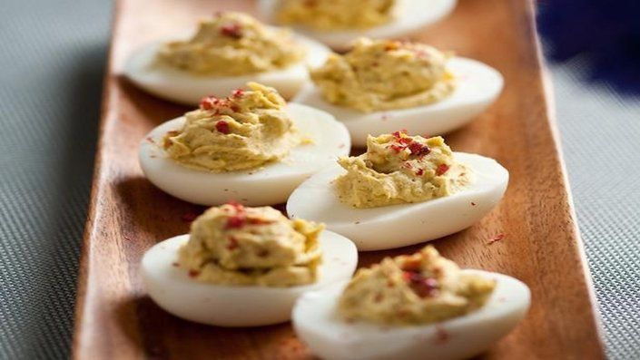 Alton Brown Deviled Eggs
 4 pepper devilled eggs Recipe