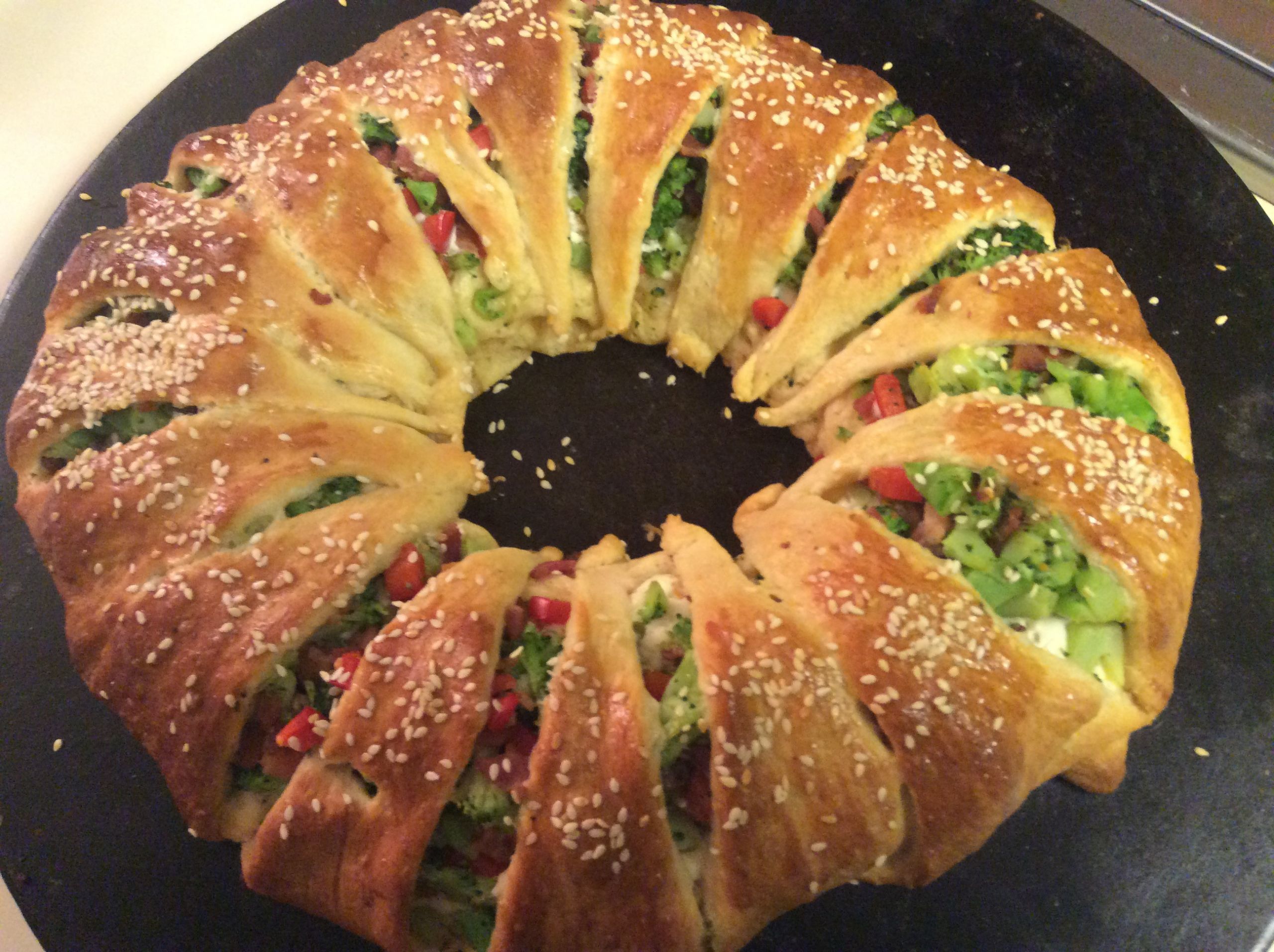 Appetizers Using Crescent Rolls
 Crescent Roll Christmas Wreath Appetizer