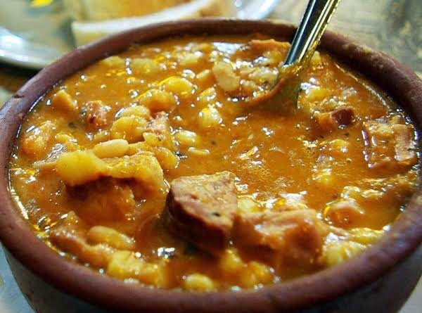 Argentina Main Dishes
 What are some examples of traditional food from Argentina