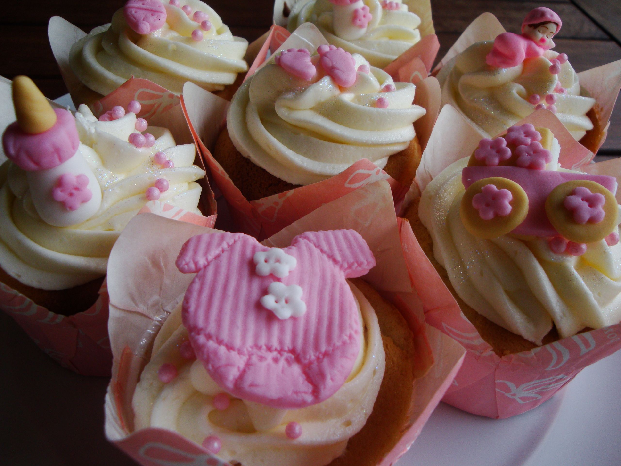 Baby Shower Cupcakes For Girls
 Baby Shower Cupcakes for a girl