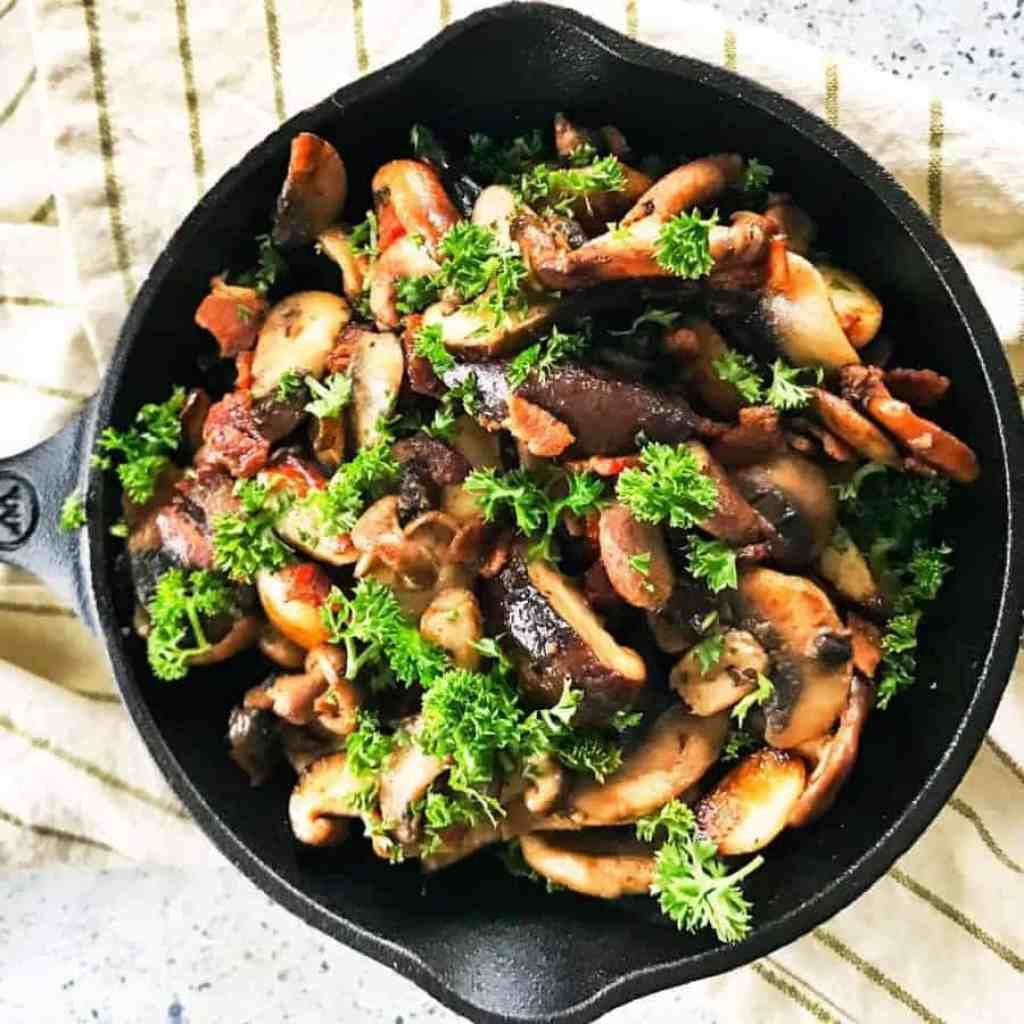 Bacon Dinner Recipes
 Keto Mushrooms with Bacon