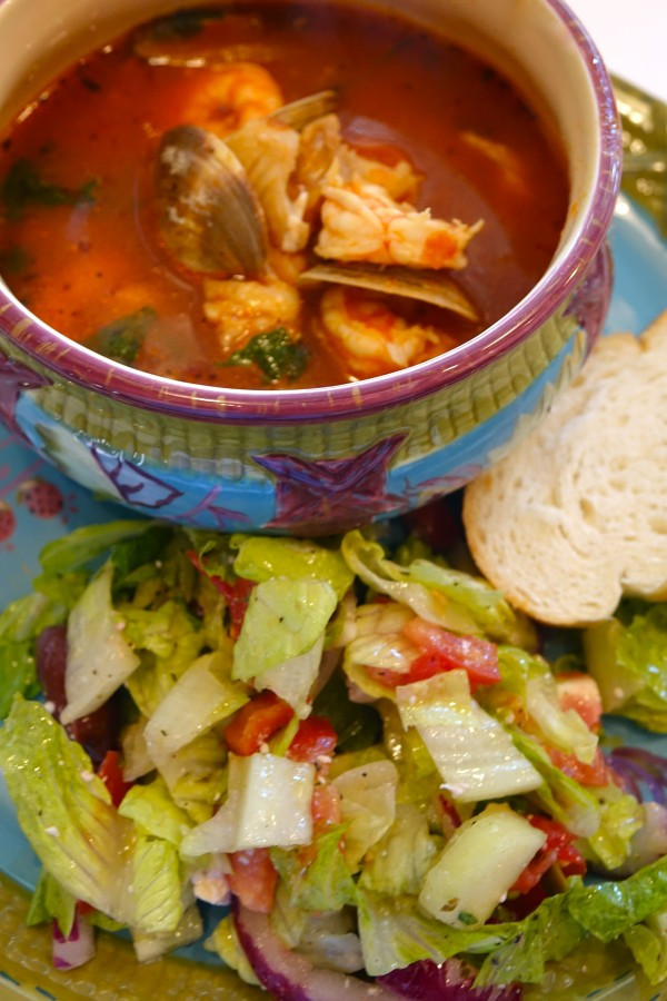 Best Fish Stew Recipe
 The World’s Best Cioppino Soup Fish Stew – Flunking Family