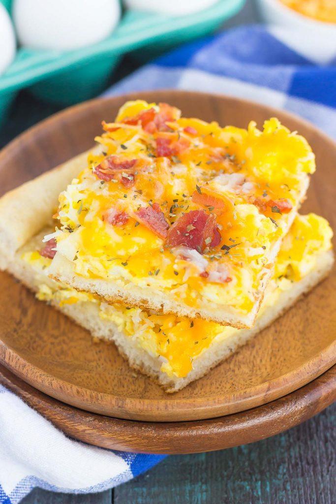 Breakfast Pizza With Eggs
 Bacon and Egg Breakfast Pizza Pumpkin N Spice