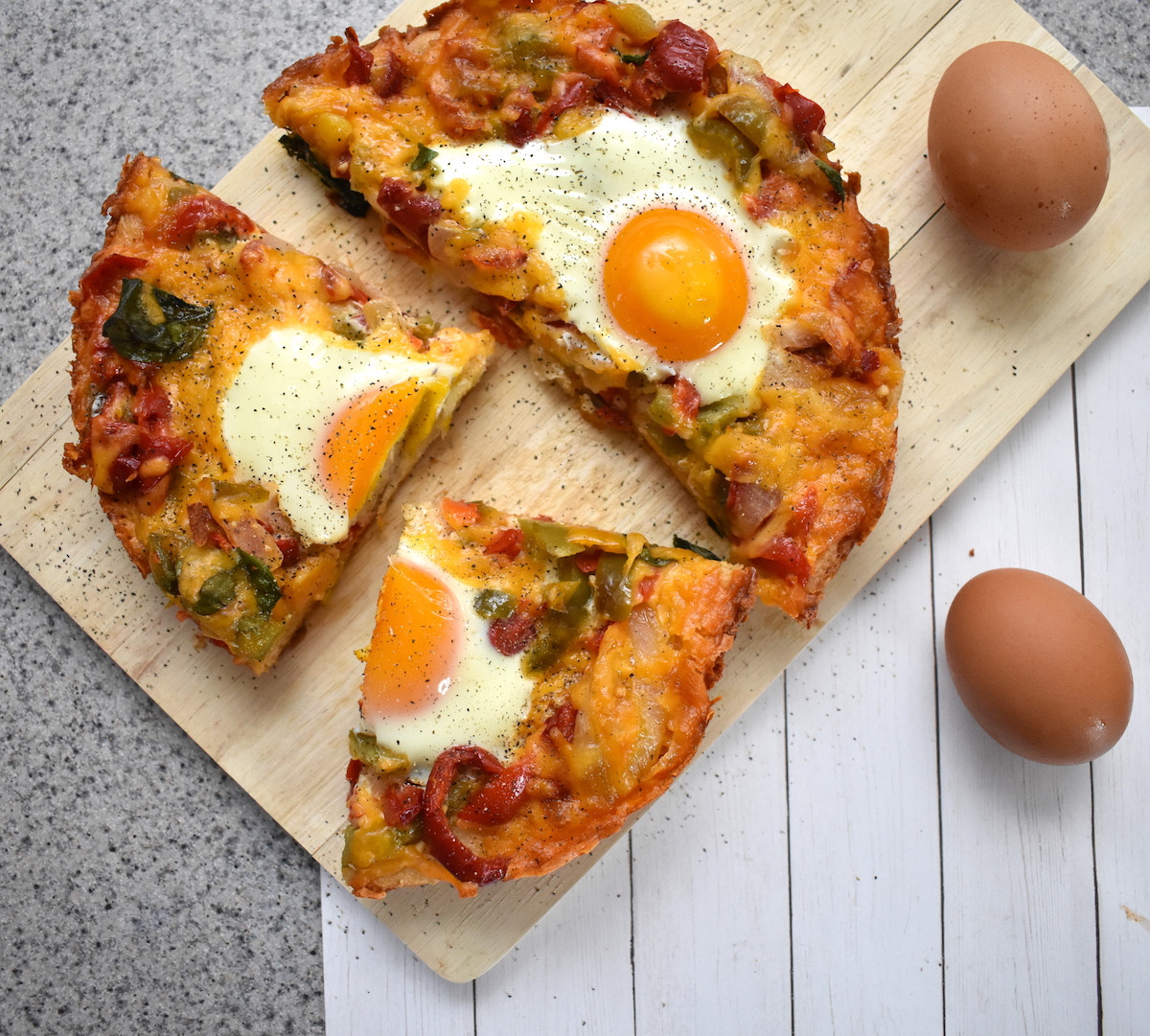 Breakfast Pizza With Eggs
 Egg Breakfast Pizza Recipe Better than Scrambled Eggs