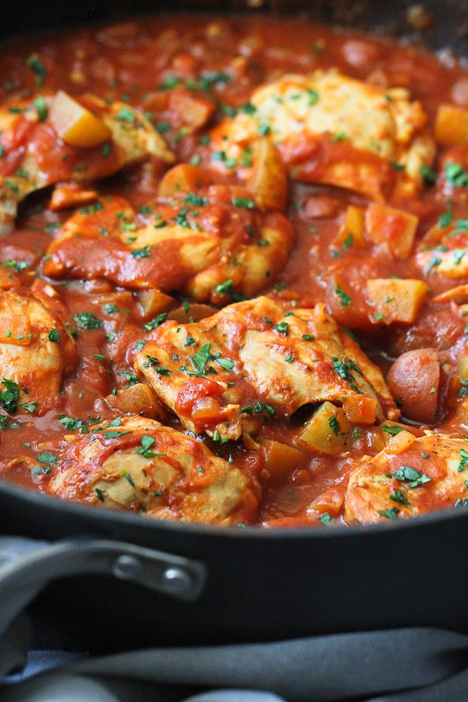 Chicken And Potato Recipes
 e Pot Curry Tomato Chicken & Potatoes Cookin Canuck