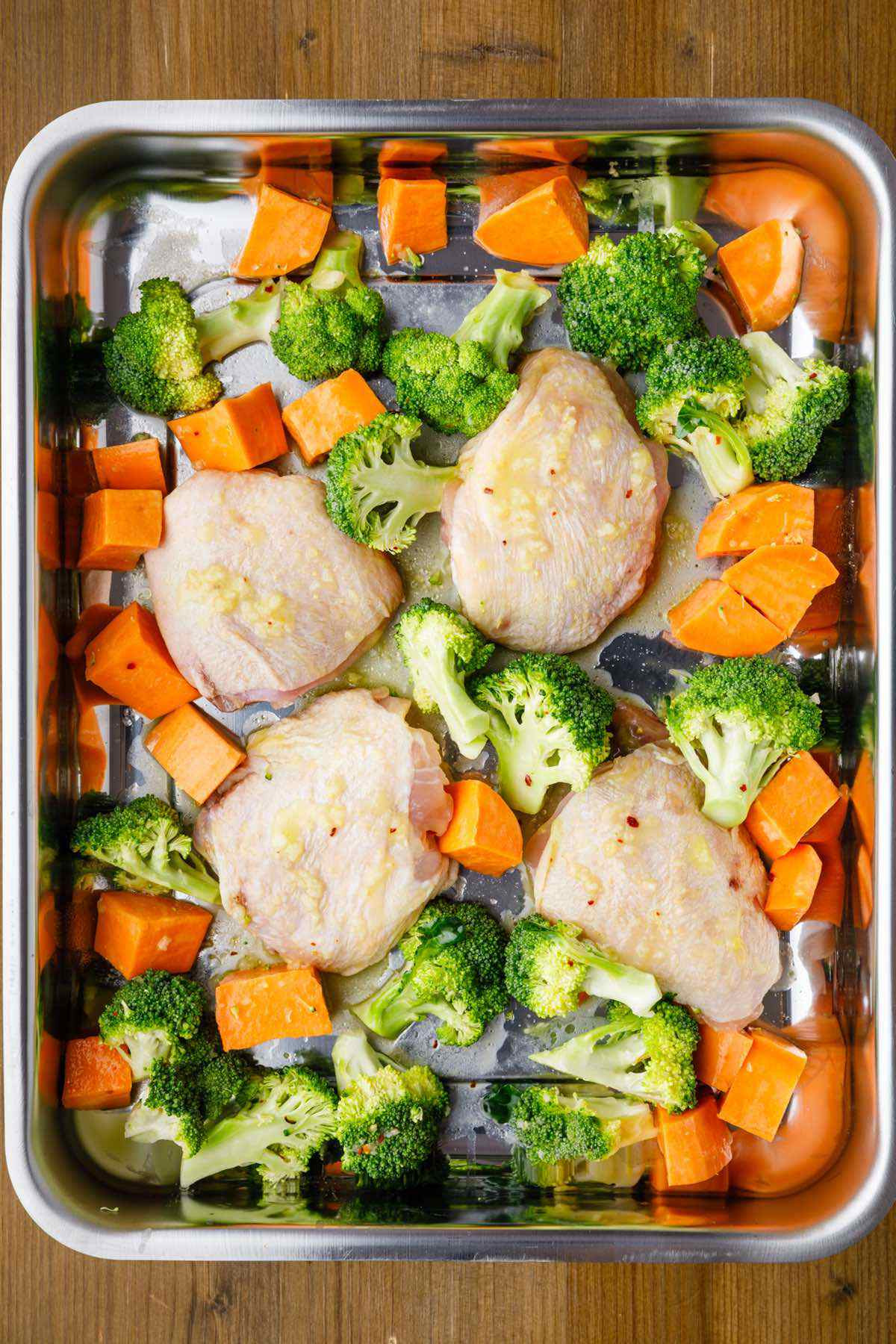 Chicken And Sweet Potato
 Sheet Pan Chicken Thighs with Sweet Potato and Broccoli