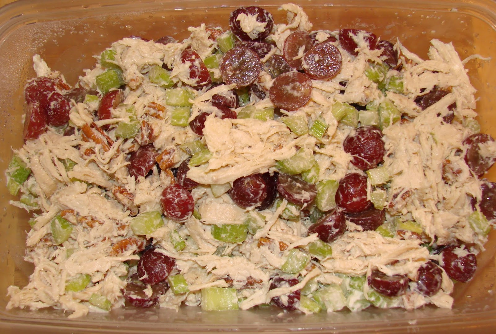 Chicken Salad With Grapes And Nuts
 Granola Family Slow Cooker Chicken Salad with Grapes & Pecans