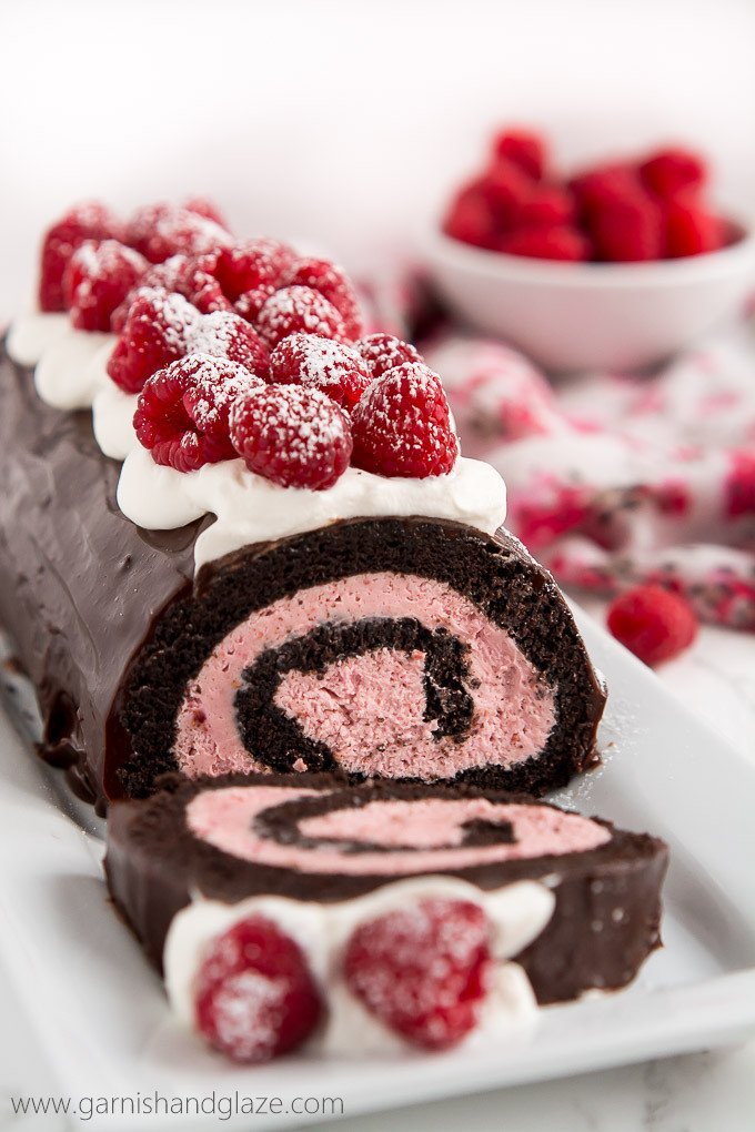Chocolate Cake Roll With Cream Cheese Filling
 chocolate roll cake with cream cheese filling