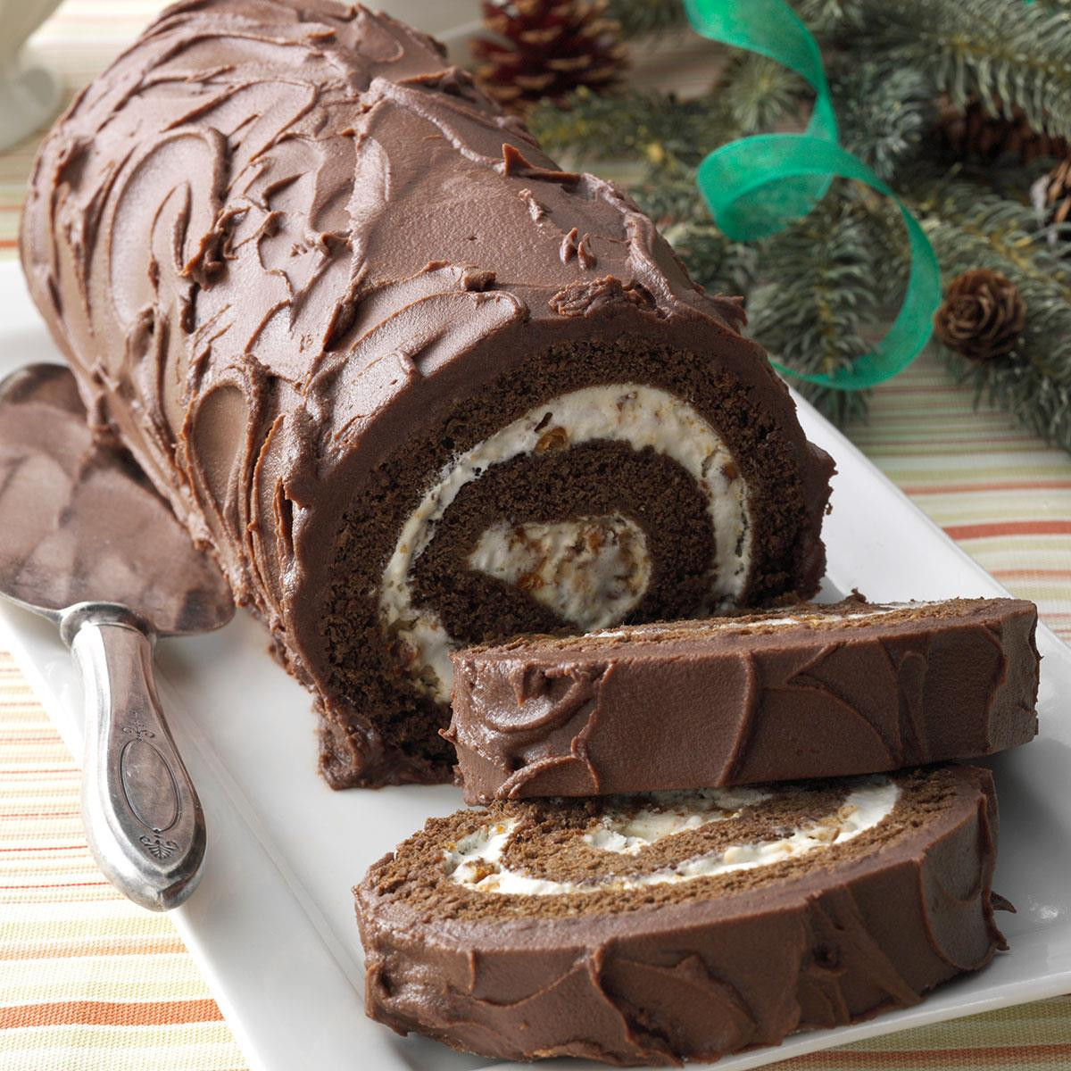 Chocolate Cake Roll With Cream Cheese Filling
 Chocolate Cake Roll with Praline Filling Recipe