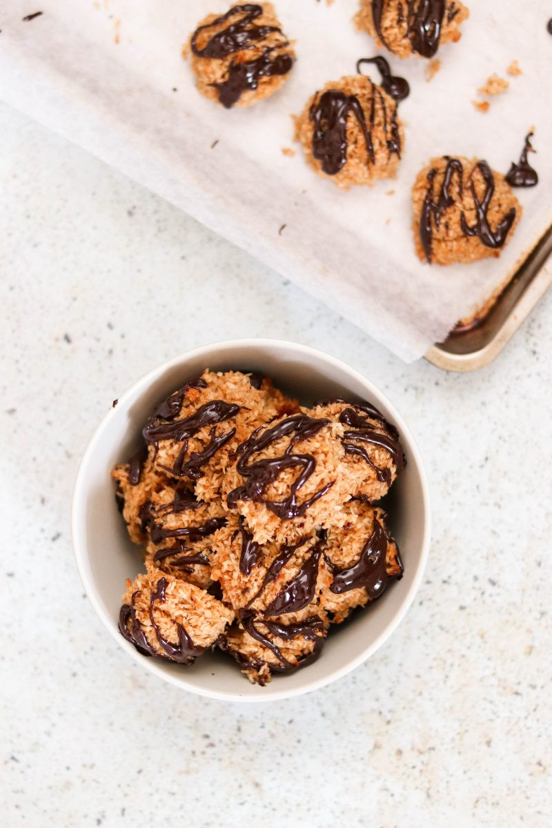 Coconut Macaroons Paleo
 Chocolate Drizzled Paleo Coconut Macaroons – What Great