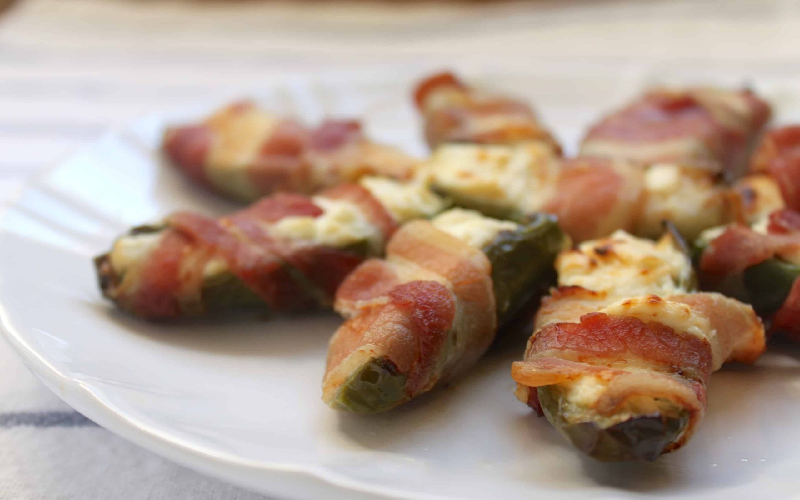 Cream Cheese Appetizers
 Jalapeno Cream Cheese & Bacon Appetizers ey re