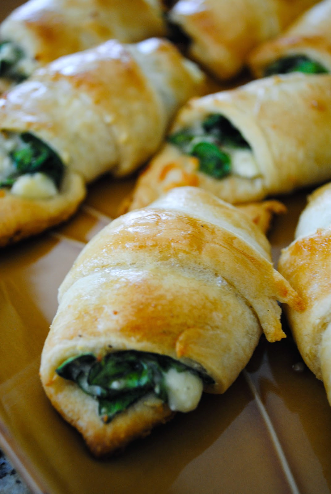 Crescent Roll Dinner Recipes
 Cheesy Spinach Crescent Rolls