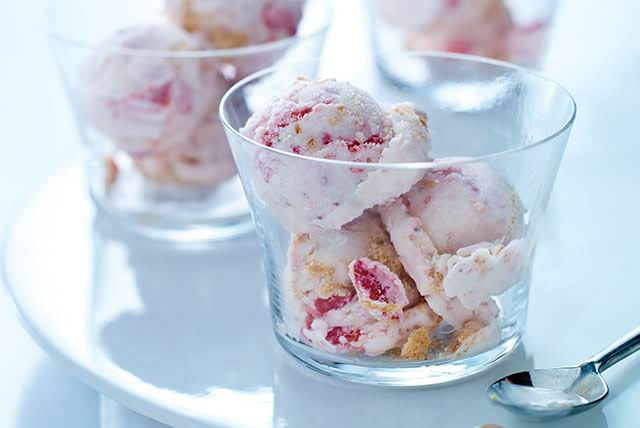 Desserts With Condensed Milk
 10 Best Strawberry Desserts with Sweetened Condensed Milk