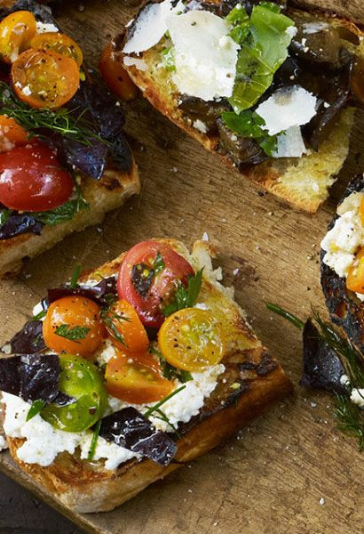 Dinner Party Appetizers
 Grilled Bread with Ricotta and Tomatoes