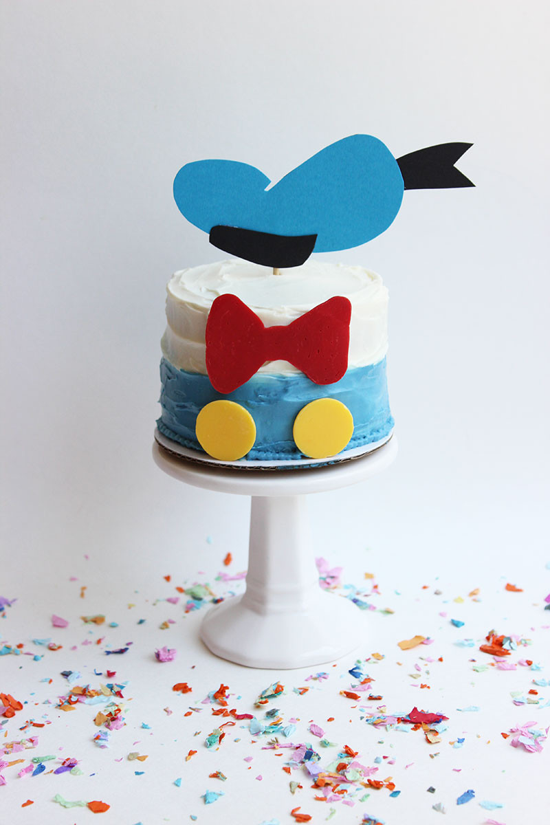 Donald Duck Birthday Cake
 Donald Duck Birthday Cake