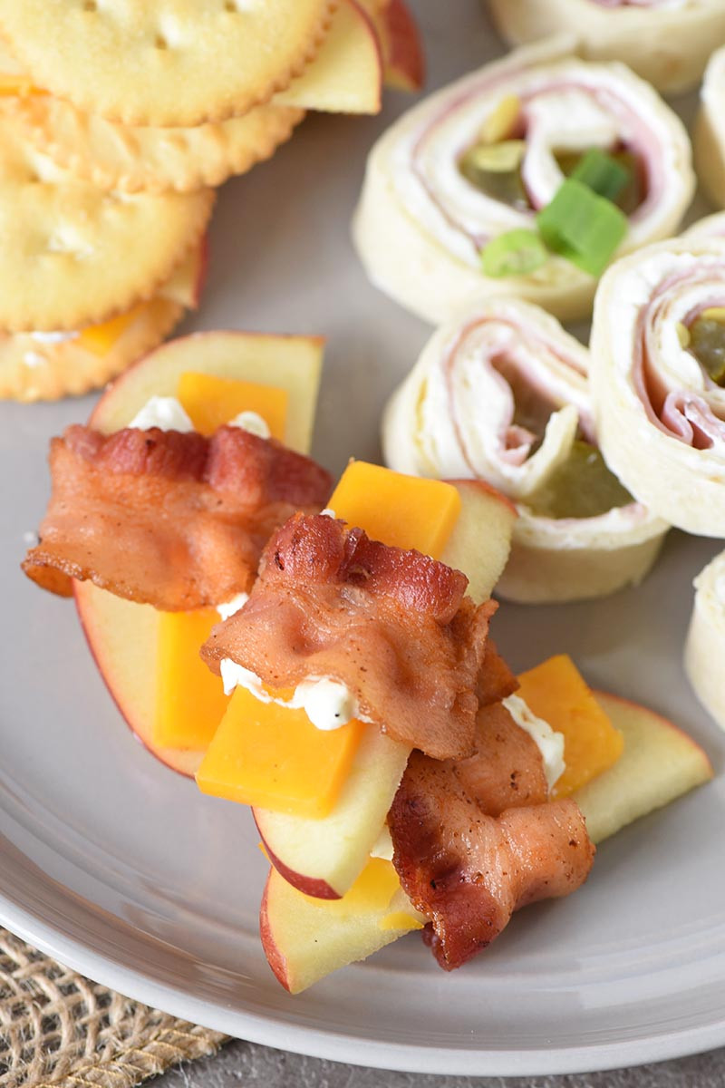 Easy Bacon Appetizers
 3 Super Easy Appetizer Recipes Anyone Can Make