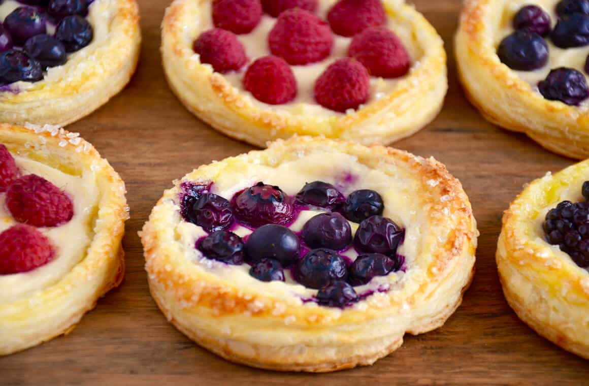 Easy Breakfast Pastry Recipes
 Fruit and Cream Cheese Breakfast Pastries
