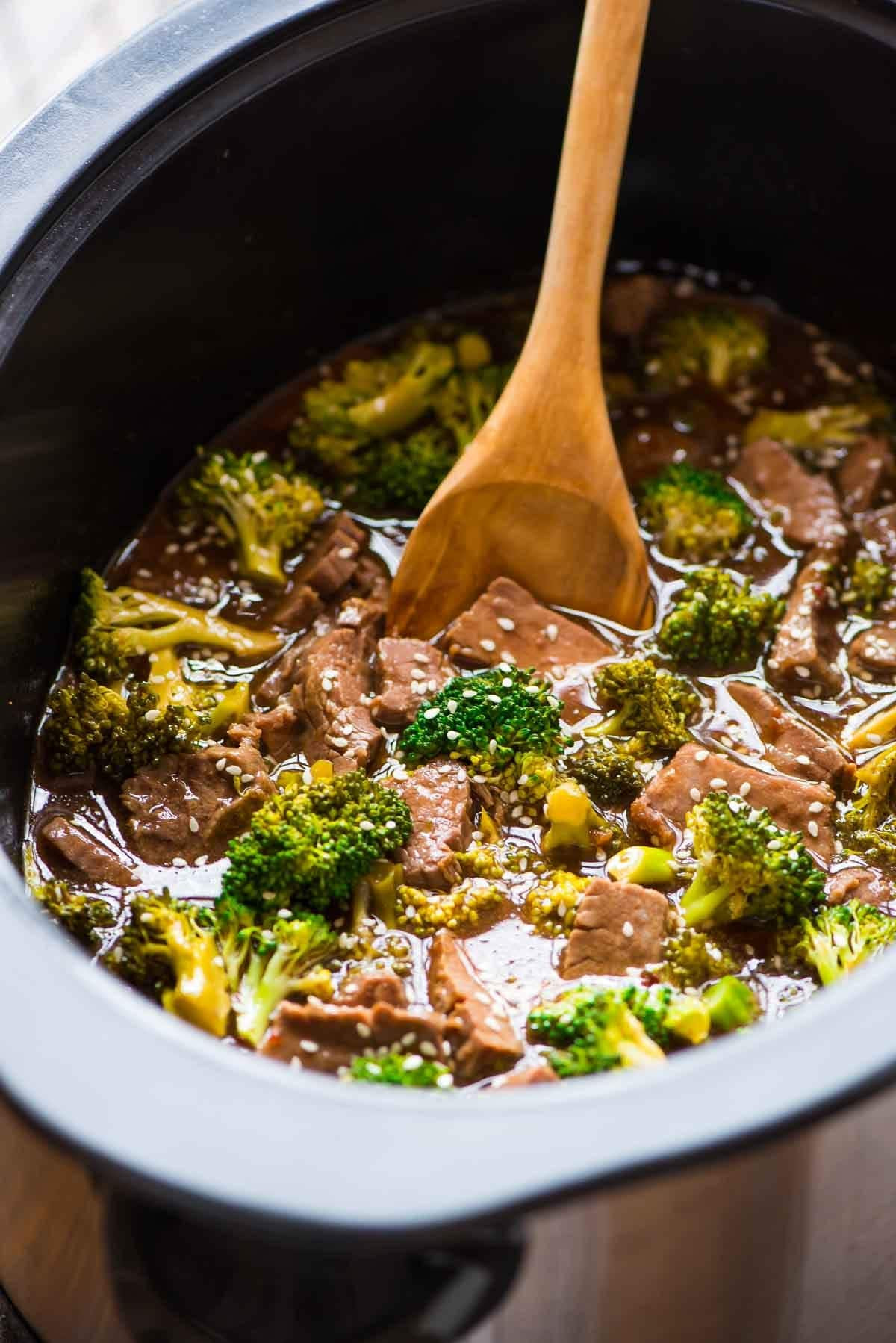 Easy Ground Beef Slow Cooker Recipes
 Slow Cooker Beef and Broccoli
