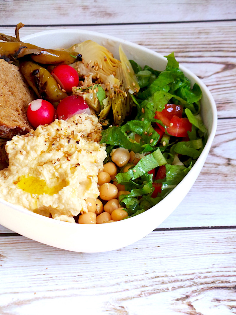 Easy Healthy Lunches
 A Healthy Lunch Bowl You Can Throw To her In 10 Min