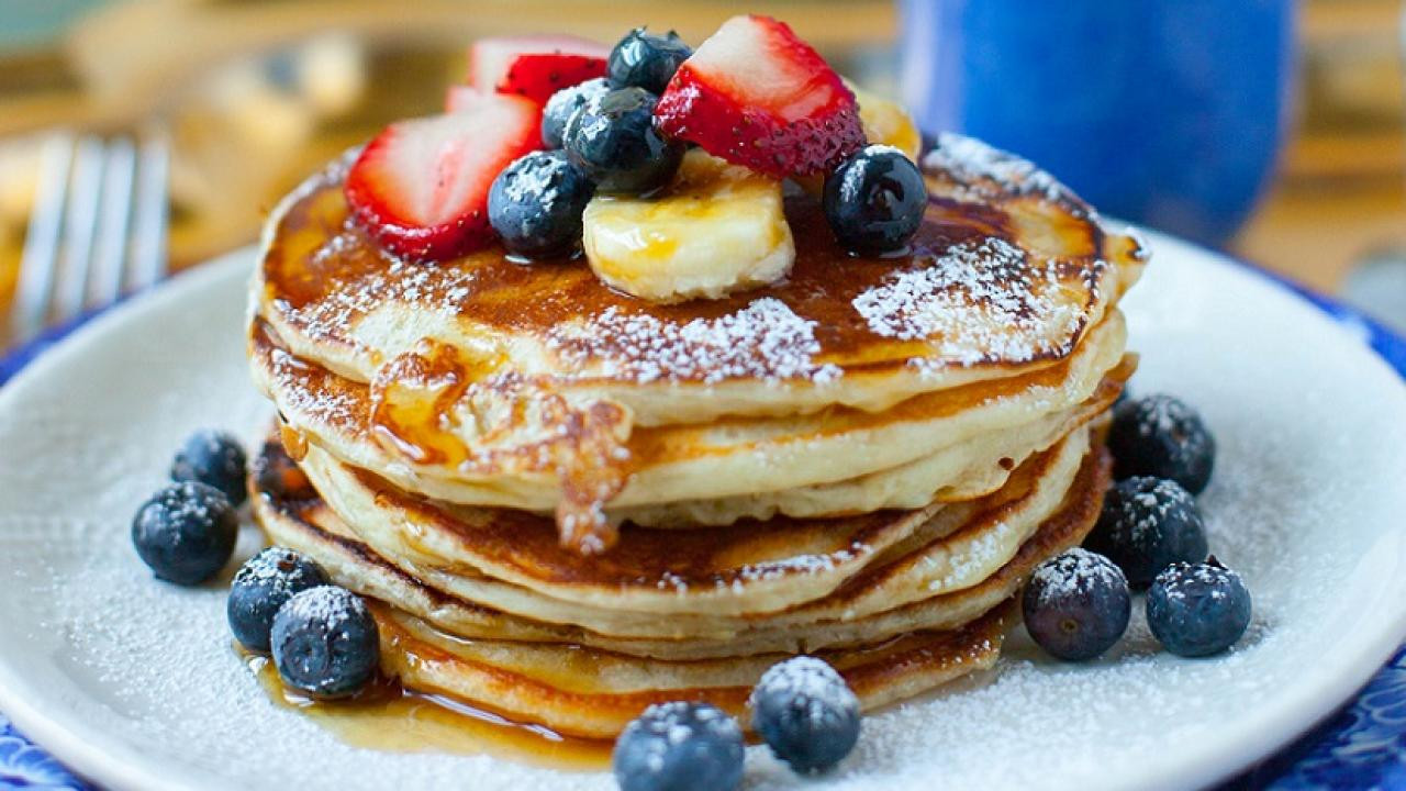 Eggs And Pancakes
 Fluffy Pancakes Recipe
