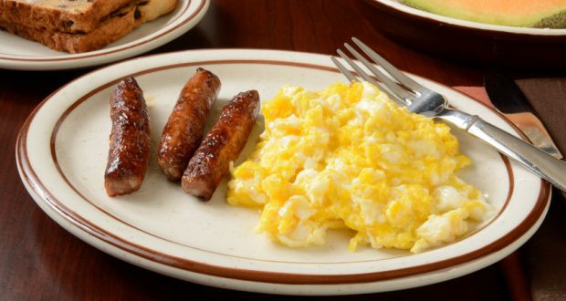 Eggs And Sausage Breakfast Ideas
 Scrambled Eggs with Chicken Sausages Recipe NDTV Food