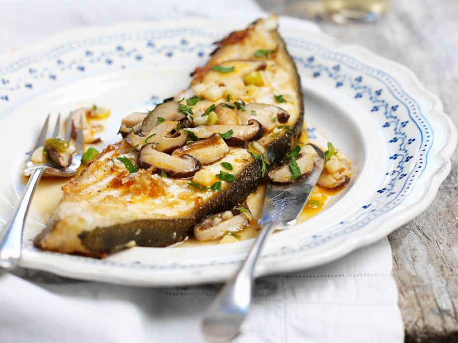 Fish And Mushrooms Recipes
 Fish fillet with sauteed mushrooms Recipe