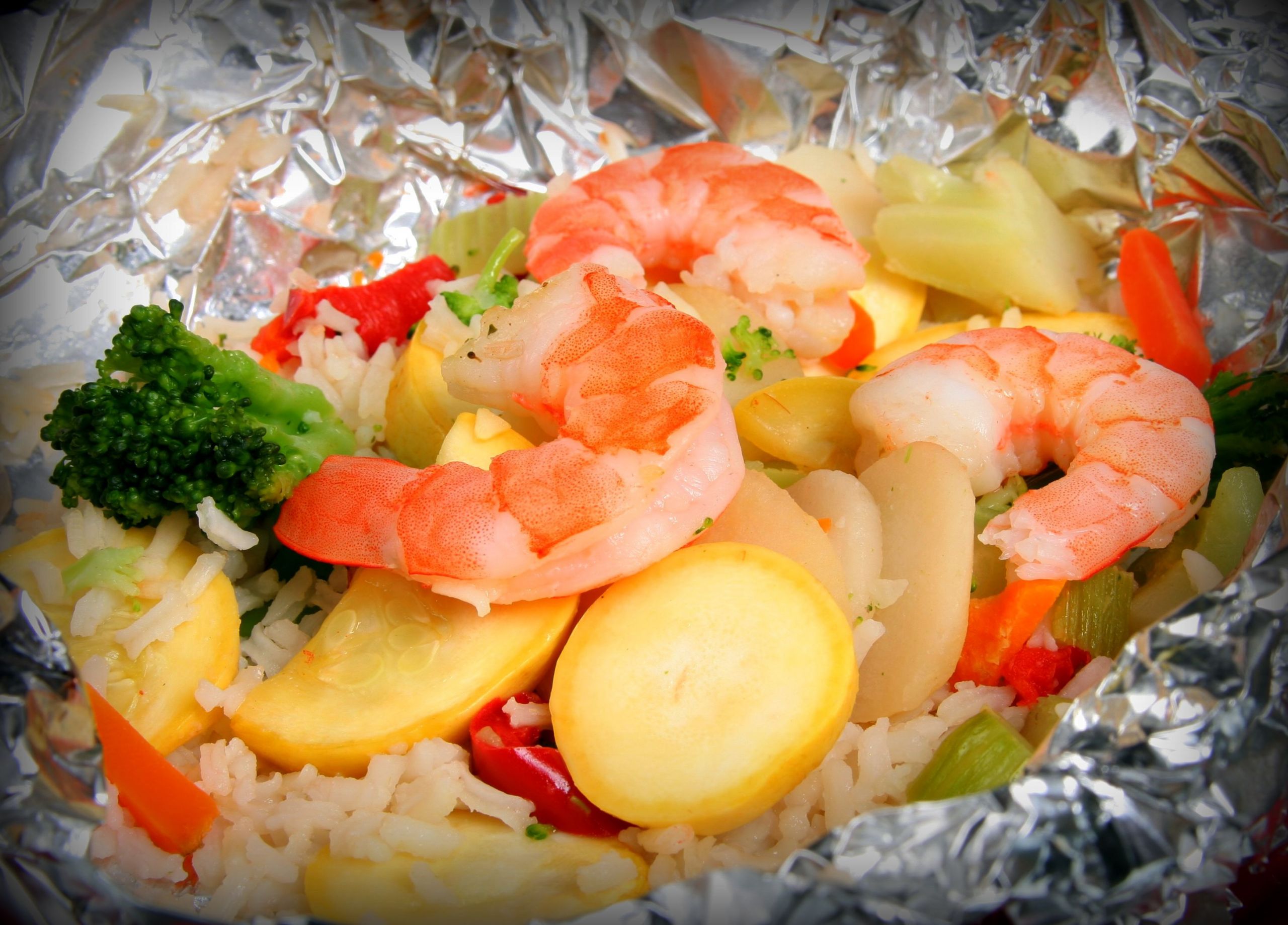 Fish And Shrimp Recipes
 Dinner Foil Pack Shrimp and Fish