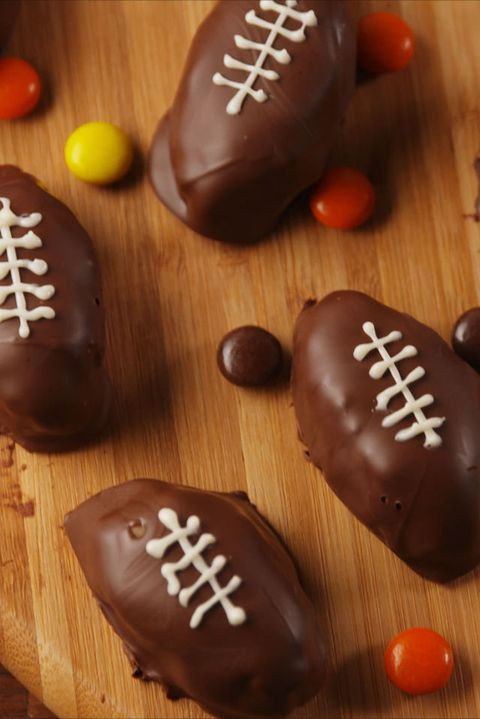 Football Desserts Recipes
 40 Easy Super Bowl Dessert Ideas Best Super Bowl Themed