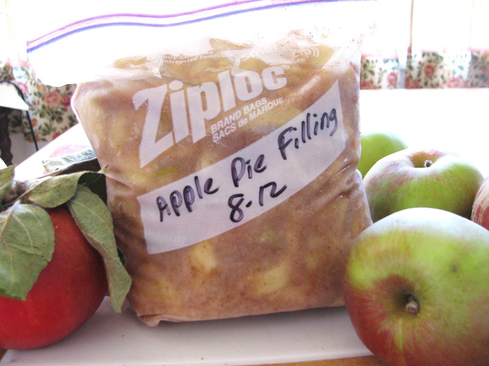Freezer Apple Pie
 Freezing Apple Pie Filling