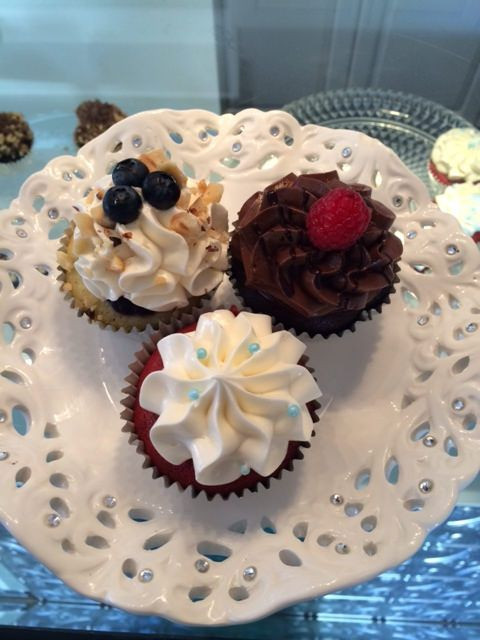 Frost Me Gourmet Cupcakes
 YUMMY New cupcake joint open at Seaport Village called
