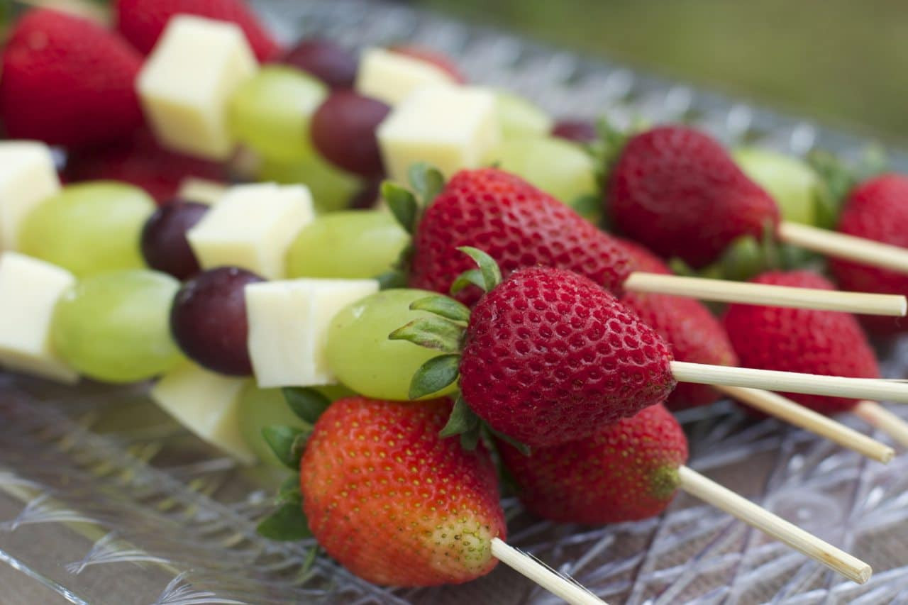 Fruit Skewer Appetizers
 Fruit & Cheese Kabobs Easy Cookout Appetizer