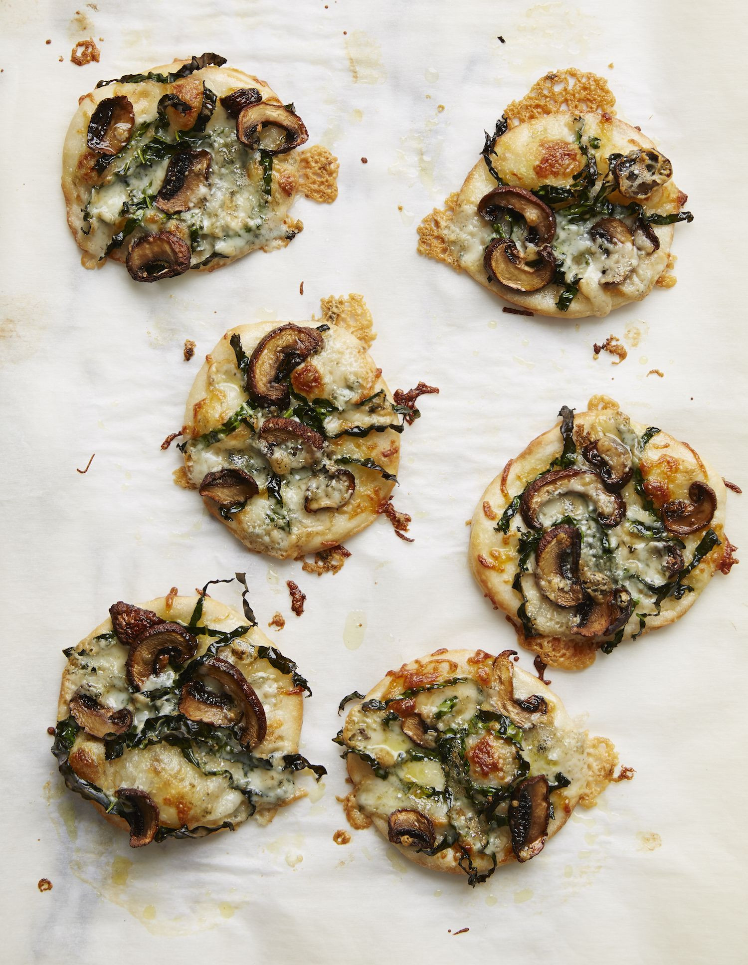 Giada Stuffed Mushrooms
 Roasted Mushroom and Kale Pizzette in 2020