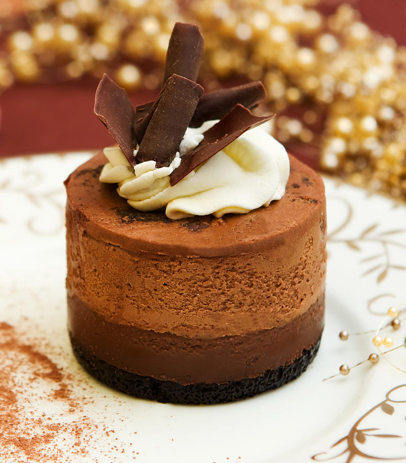 Gourmet Chocolate Desserts
 Chocolate Mousse Cake graph by Lorraine Kourafas