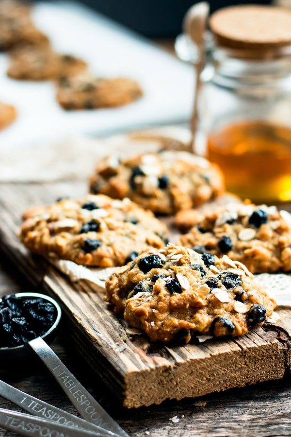Gourmet Oatmeal Cookies
 Blueberry Oatmeal Breakfast Cookies with Almonds and Honey