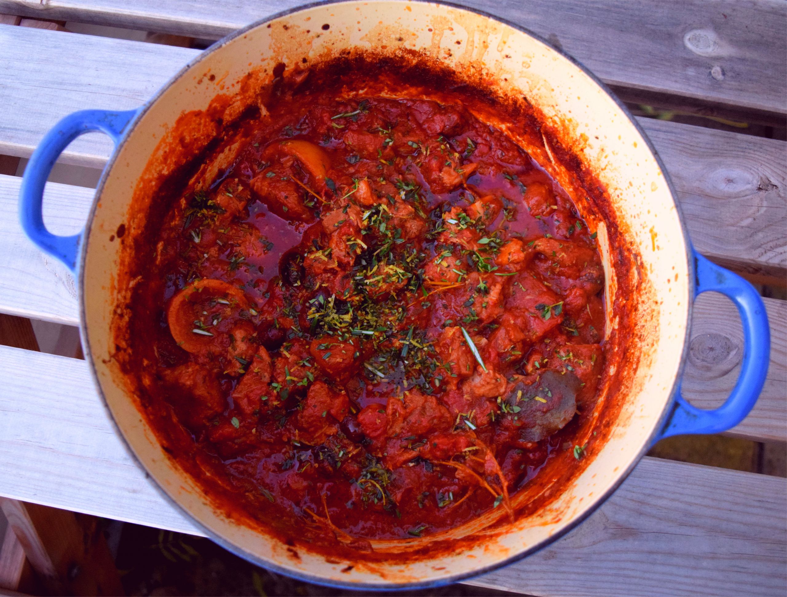 Greek Lamb Stew
 Fragrant greek lamb stew with tomatoes lemon and olives
