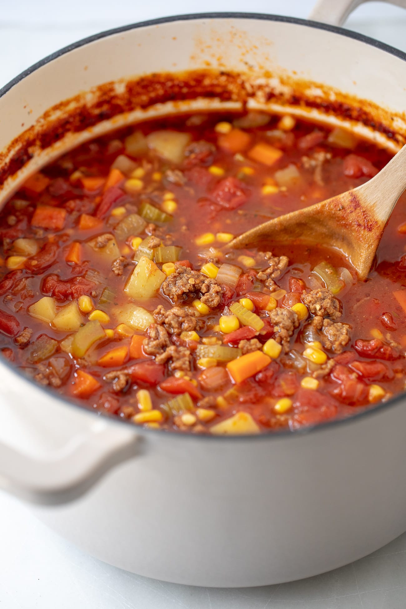 Ground Beef Soups
 Easy Hamburger Soup Recipe Ground Beef and Ve able Soup
