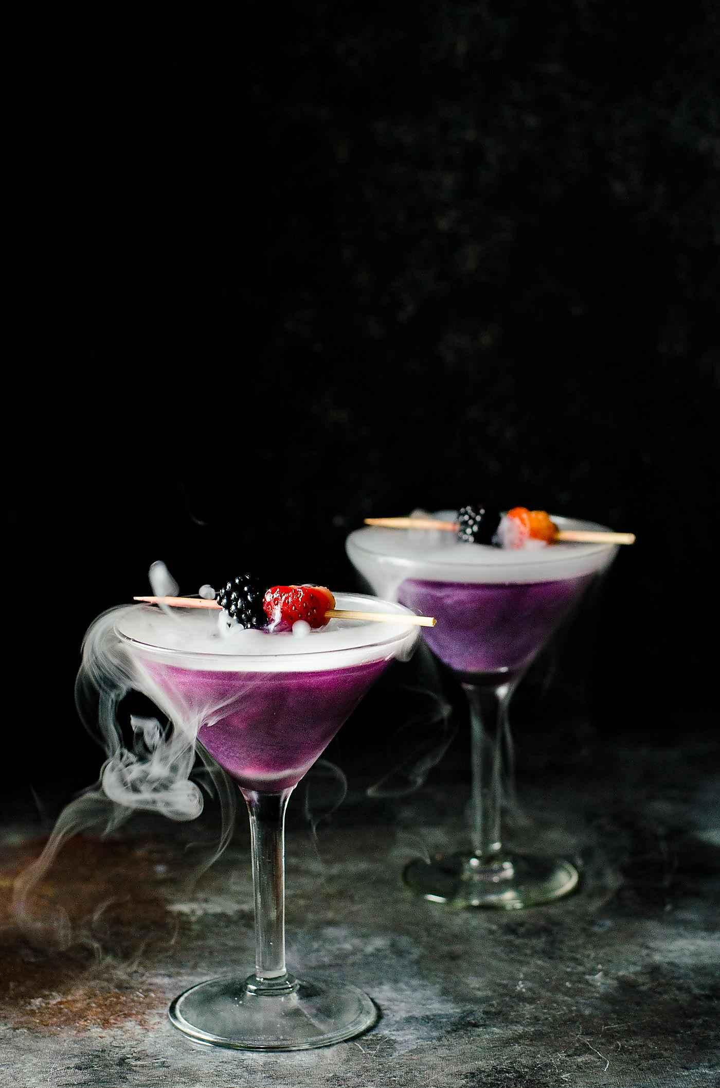 Halloween Alcoholic Drinks
 17 Halloween Cocktail Recipes that are Spooktacular An