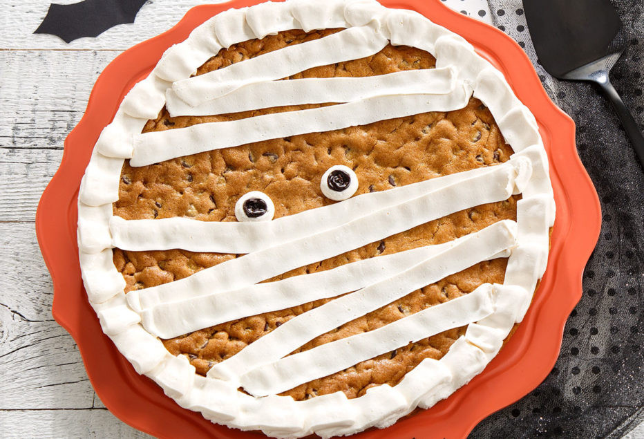 Halloween Cookie Cakes
 Mrs Fields celebrates Halloween with themed cookie cakes
