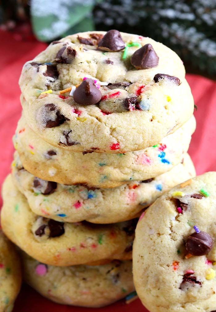 Holiday Chocolate Chip Cookies
 Christmas Chocolate Chip Cookies Cakescottage