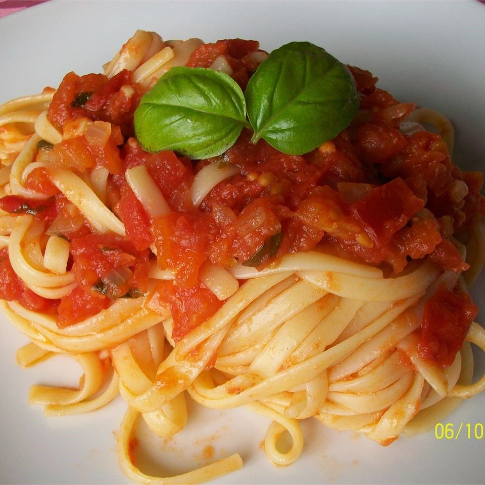 Homemade Pasta Sauce Fresh Tomatoes
 Fresh tomato basil pasta sauce recipe All recipes UK