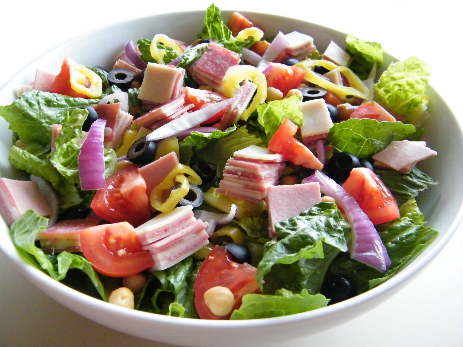 Italian Antipasto Salad
 10 Salads to you through the Diet Phase ListDen