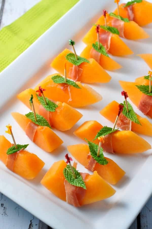 Italian Appetizer Recipes For Party
 Prosciutto with Melon and Mint an easy Italian appetizer