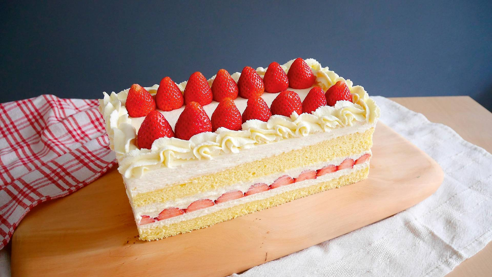 Japanese Cake Recipe
 How To Make Japanese Strawberry Shortcake Like A Pro