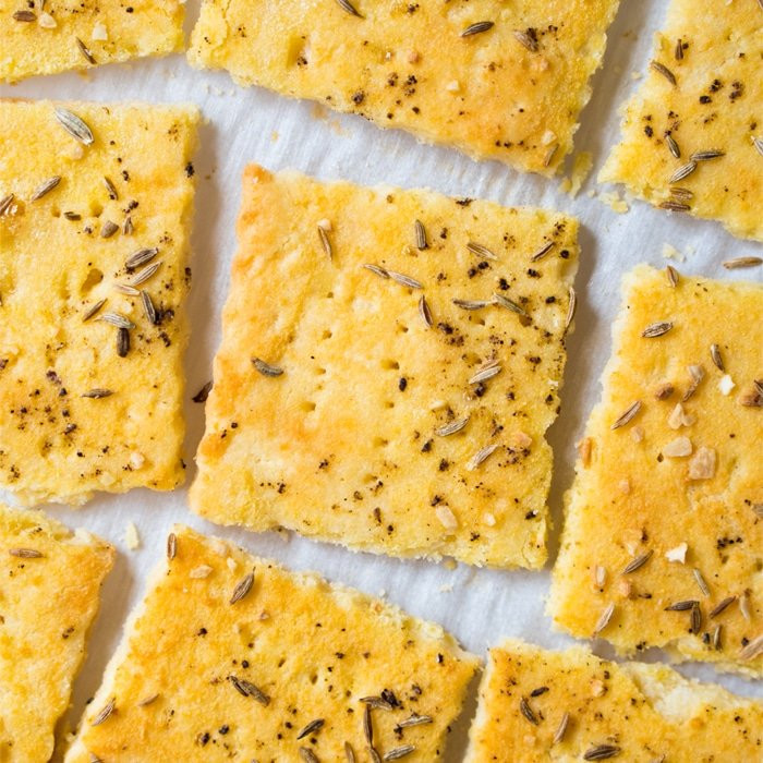 Keto Butter Crackers
 Gluten Free & Keto Cheddar Cheese Crackers 🧀 Nice N Crisp