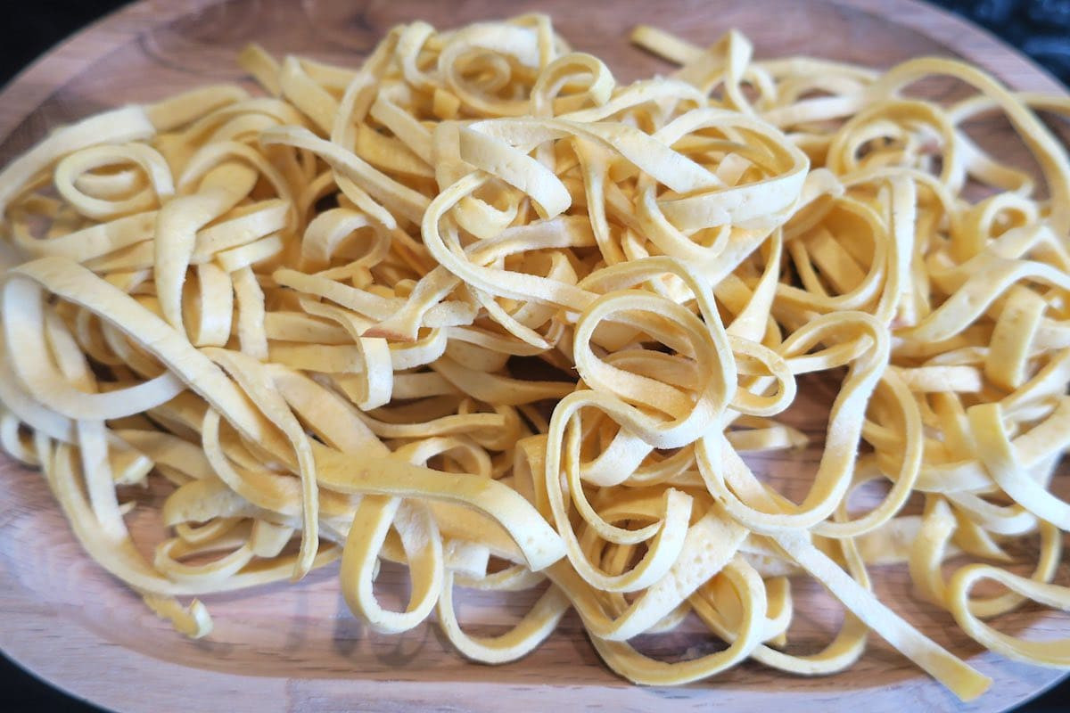 Low Carb Egg Noodles Recipe
 QUEENKETO LOW CARB PASTA 1 FETTUCCINE EGG NOODLES