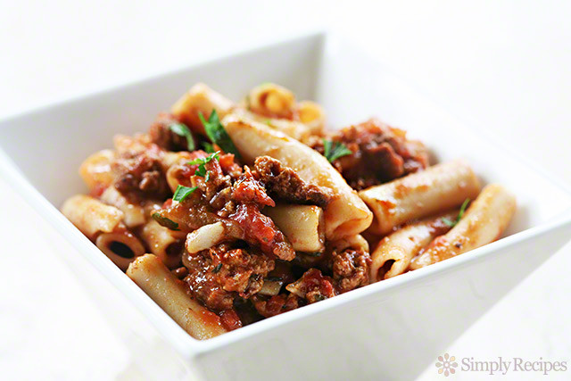 Meat Pasta Sauces
 Penne Pasta with Meat Sauce Recipe