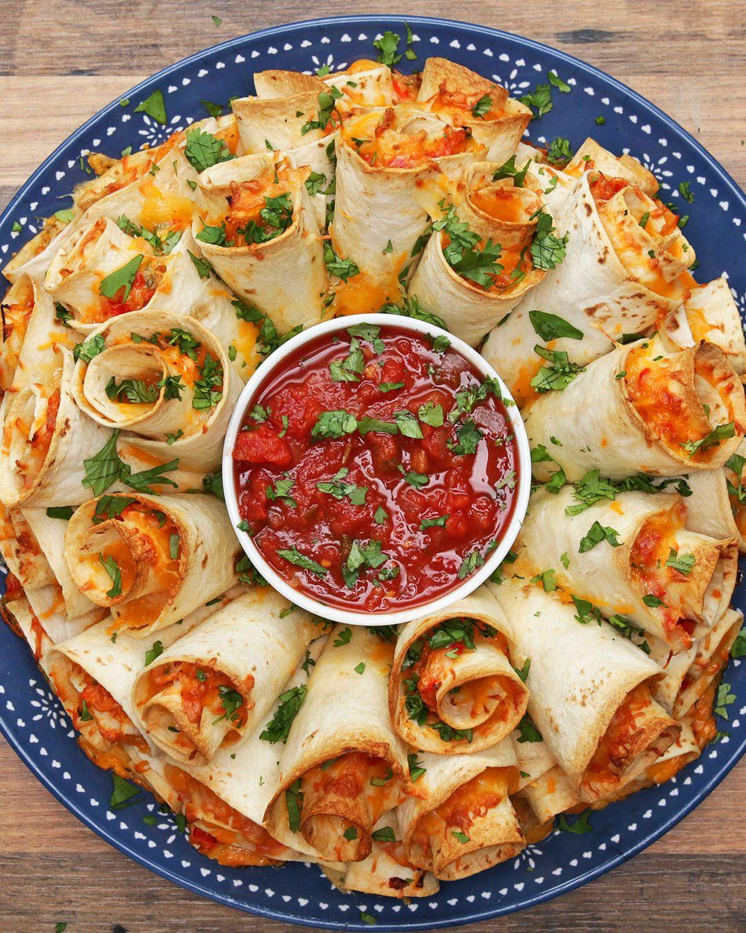 Mexican Appetizers For Parties
 Blooming Quesadilla Ring Recipe in 2019