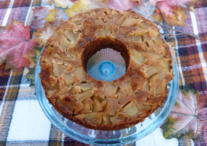 Paleo Apple Cake
 Paleo Apple Cake with Walnuts Gluten and Grain Free