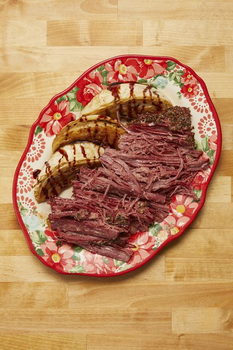 Pioneer Woman Corned Beef And Cabbage
 Best Corned Beef and Cabbage Recipe How to Make Corned
