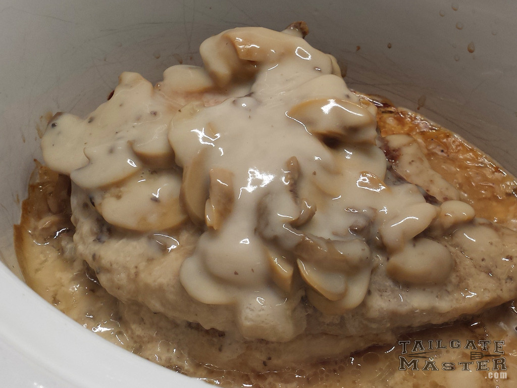 Pork Chops In Cream Of Mushroom Soup
 Easy Crockpot Pork Chops TailgateMaster